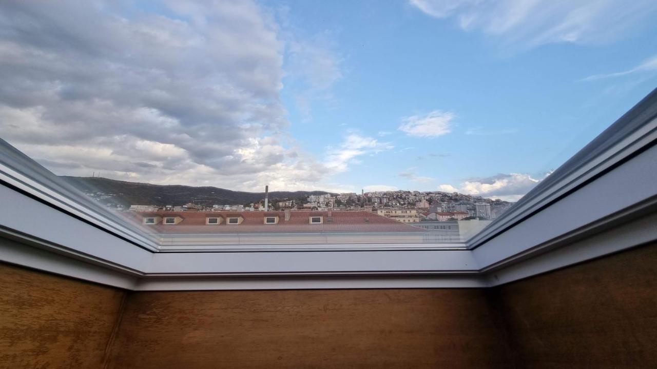 Ospitale 7 Apartment Trieste Bagian luar foto